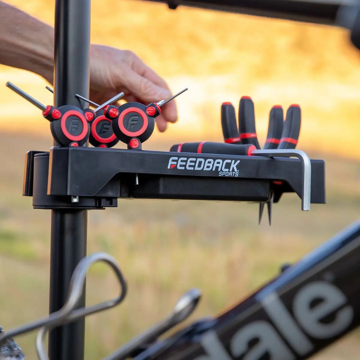 FEEDBACK SPORTS - SPORT MECHANIC 2.0 REPAIR STAND image 15