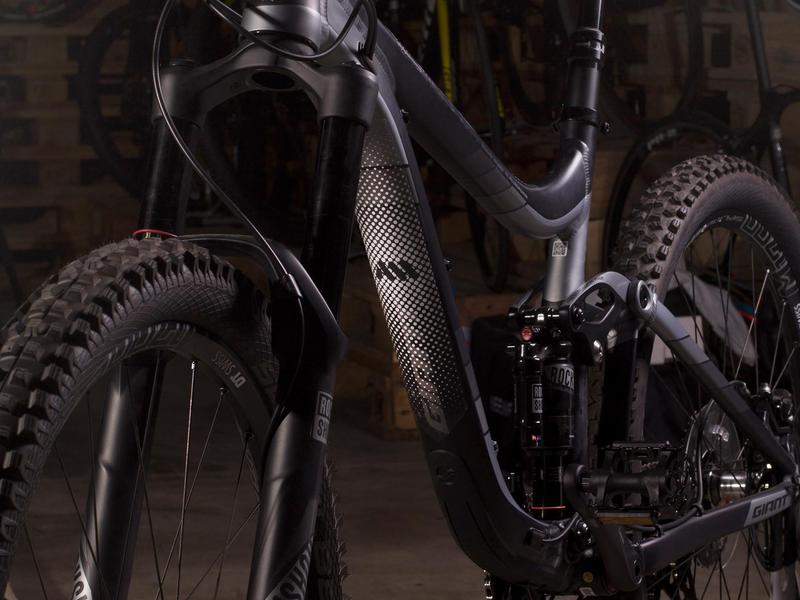 All Mountain Style - White Drops Frame Guard image 2