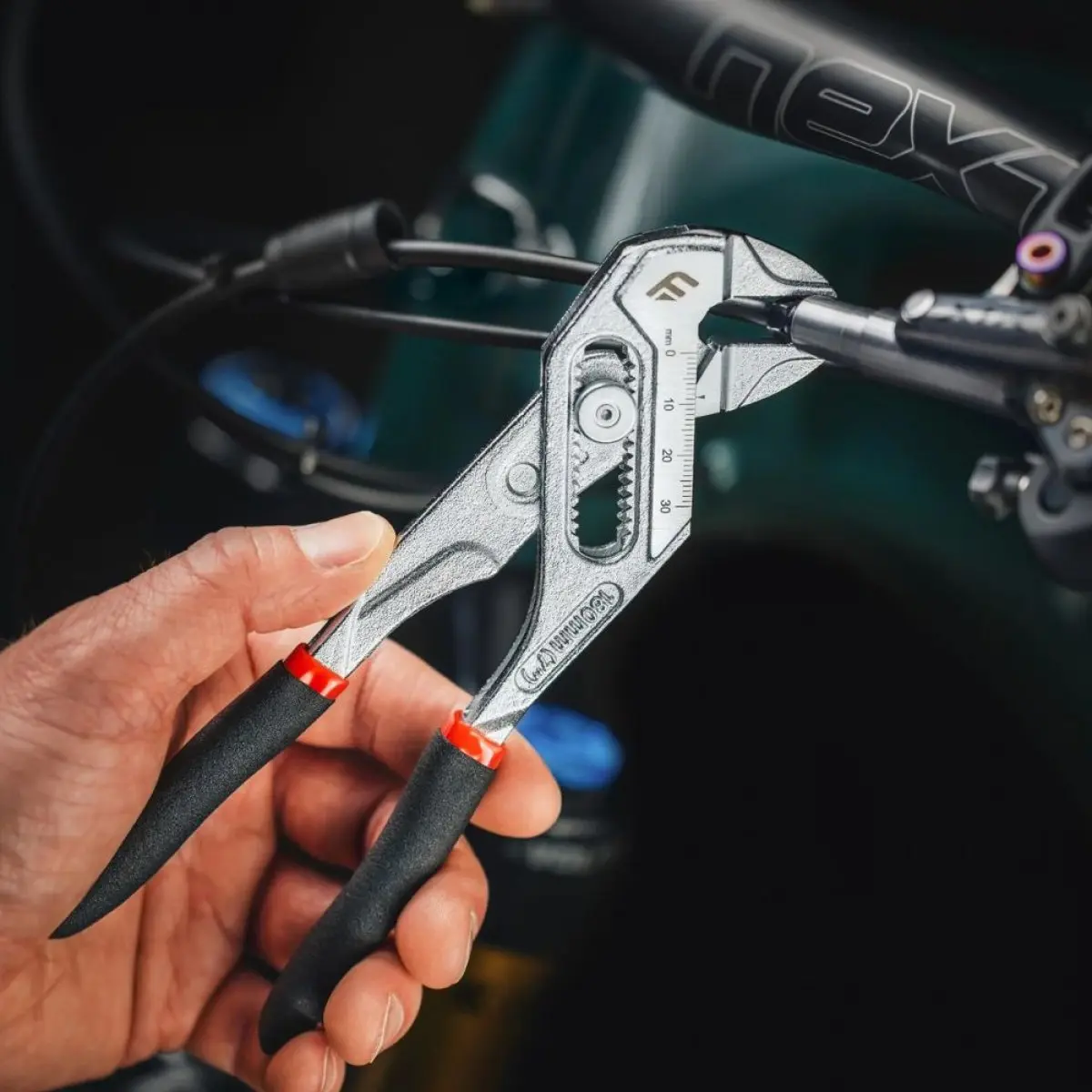 FEEDBACK SPORTS - ADJUSTABLE PLIERS WRENCH image 8