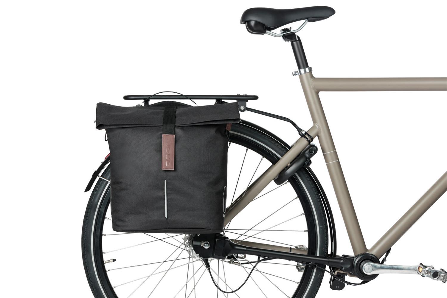 Basil - City Shopper (MIK Studs) image 9
