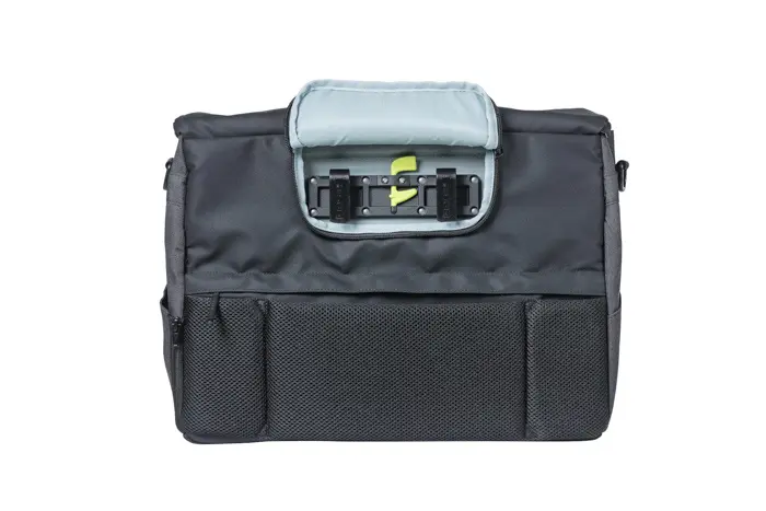 Basil - B-Safe Commuter Office Bag With LED image 6