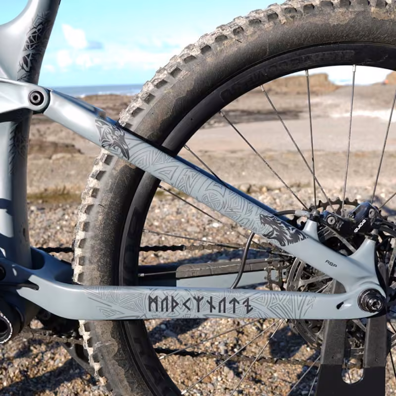 Mucky Nutz Stay Skinz Viking image 3