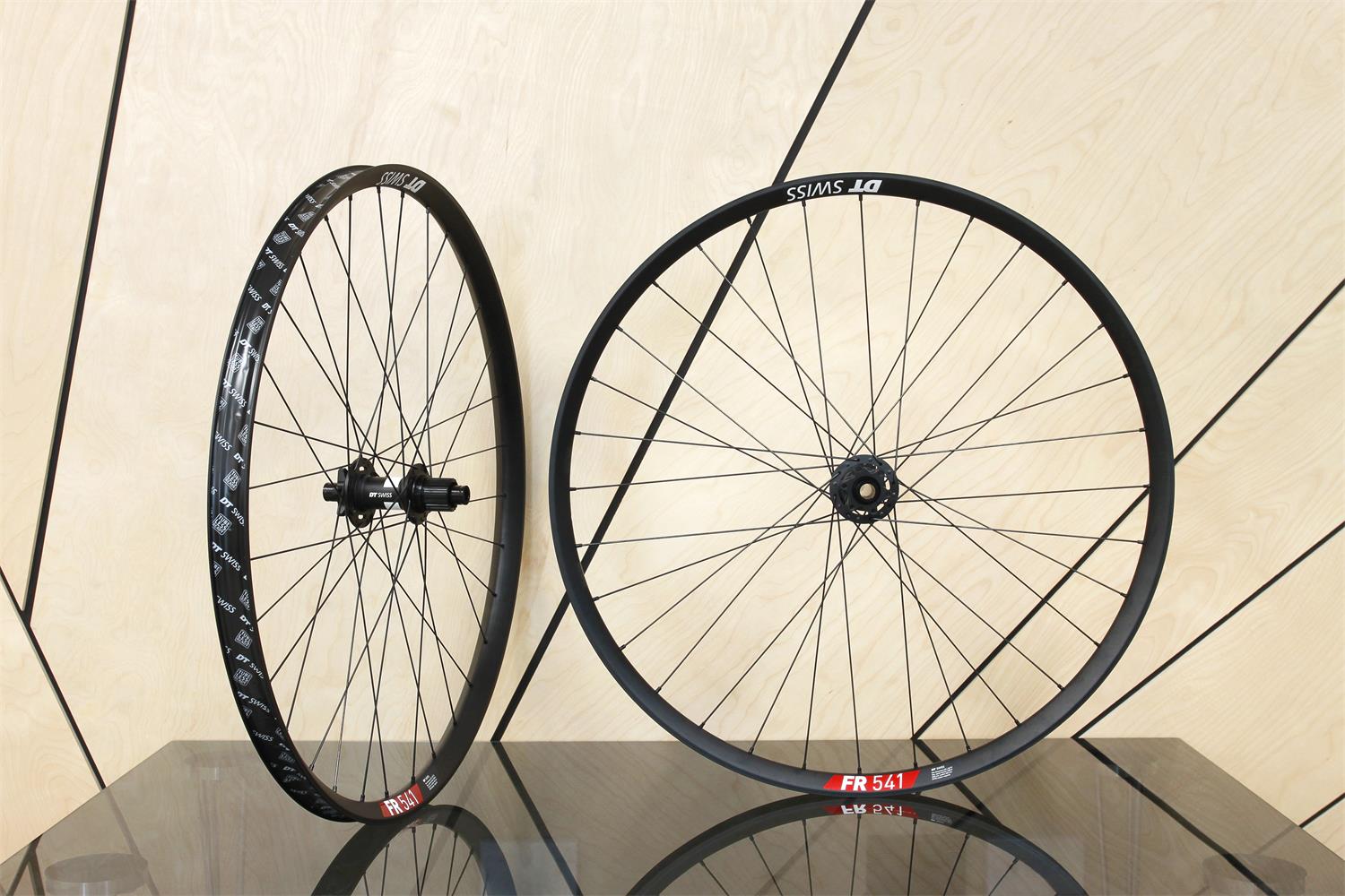 Marleen Hand Built Wheels - DT Swiss FR541/350 29