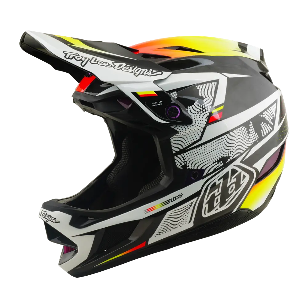 D4 AS CARBON HELMET LINED UP