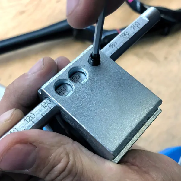 Unior Steerer Tube Cutting Guide image 2