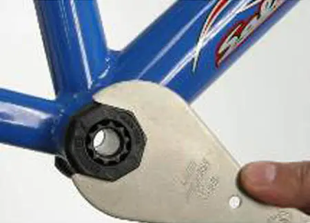 Park Tool - BBT-18 BB/Chainring Lockring Tool image 2