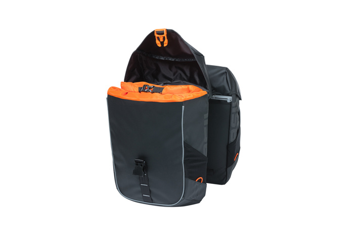 Basil - Miles Tarpaulin Double Bag (MIK) image 3