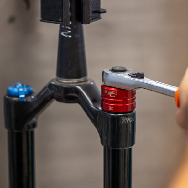 Unior Suspension Top Cap Socket Alloy image 2