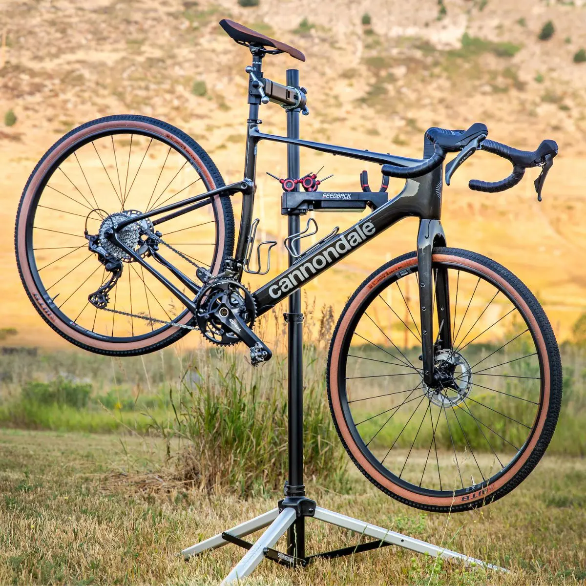 FEEDBACK SPORTS - SPORT MECHANIC 2.0 REPAIR STAND image 11