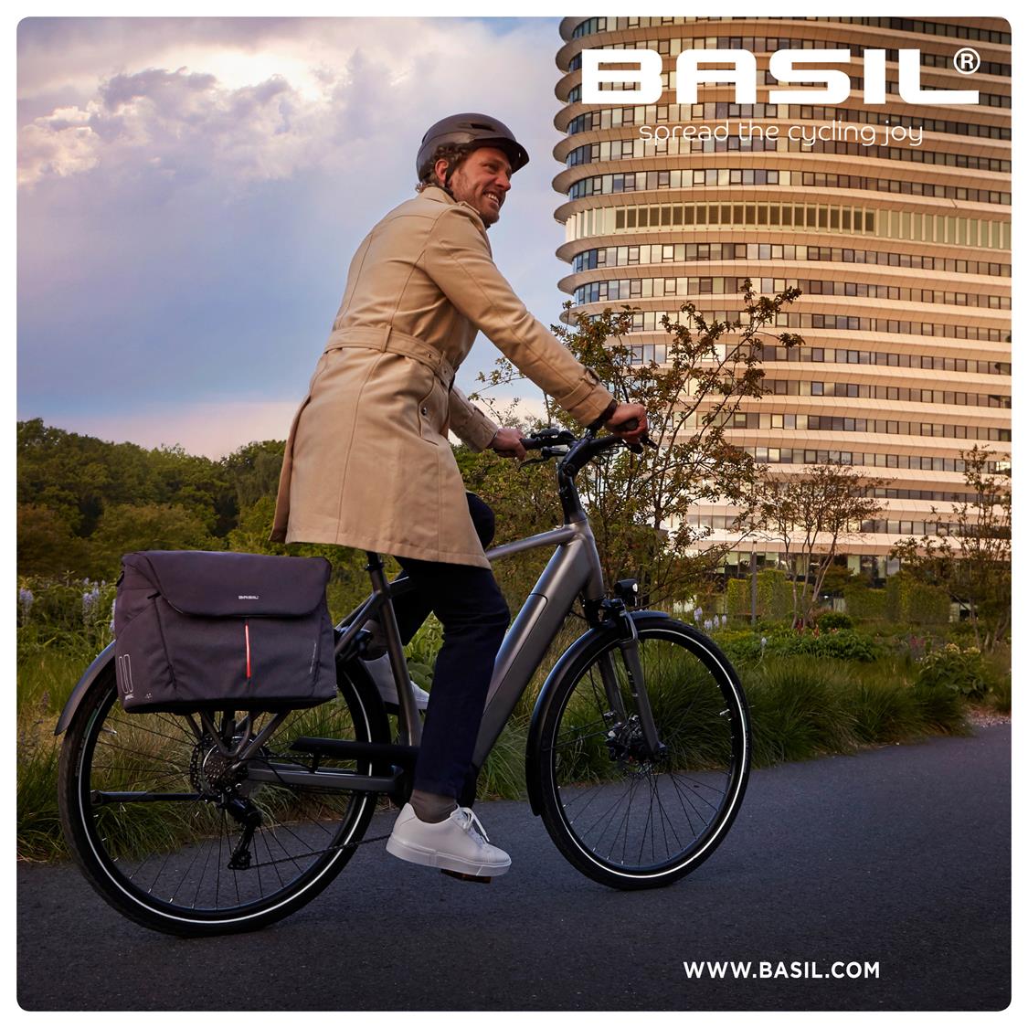 Basil - B-Safe Commuter Office Bag With LED image 11