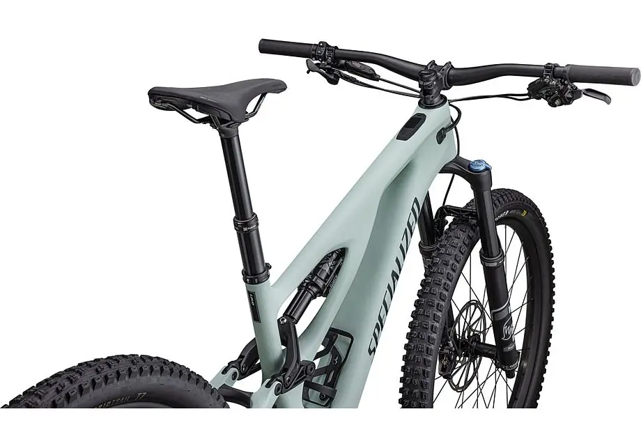 LEVO COMP CARBON BLK/LTSIL/BLK image 14